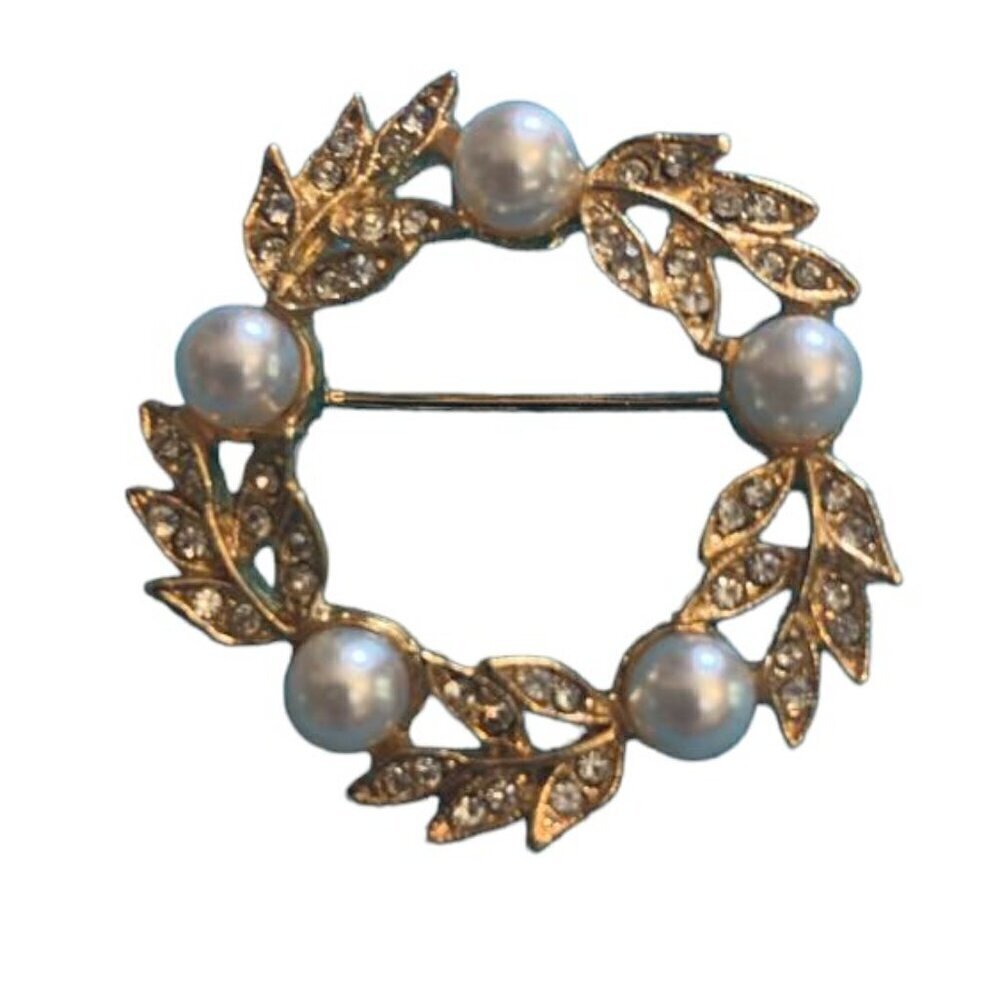 Stunning Estate Sale Vintage Wreath Design Brooch Pin